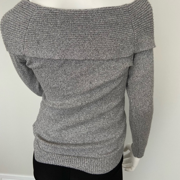 Off Shoulder Knitted Sweater - Picture 4 of 9